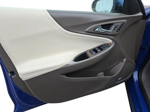 Used 2023 Chevrolet Malibu LT FWD image 11