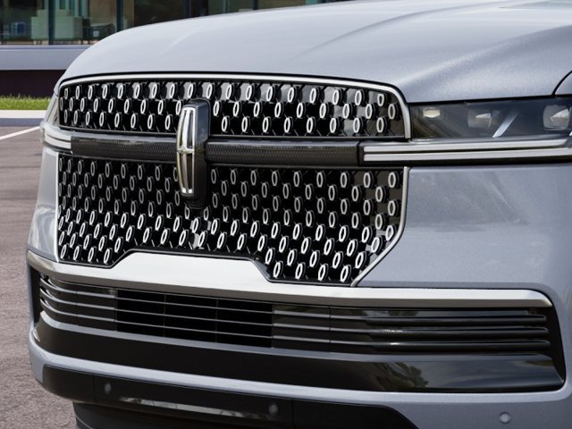 New 2027 Lincoln Navigator Premiere RWD image 17