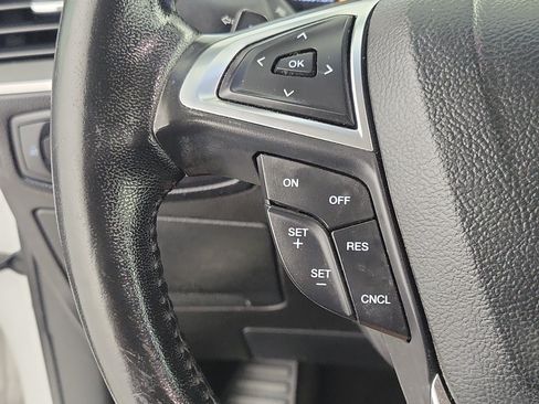 Used 2018 Ford Edge SEL w/ Equipment Group 201A FWD image 23