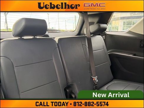Used 2019 Chevrolet Traverse LT w/ LT Premium Package AWD/4WD image 7