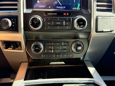 Used 2017 Ford F350 Platinum w/ Platinum Ultimate Package image 36