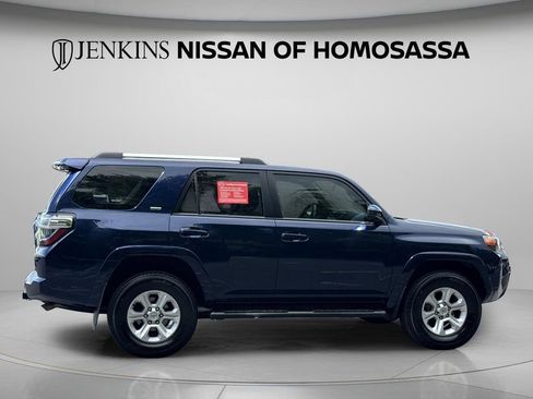 Used 2021 Toyota 4Runner SR5 AWD/4WD image 2