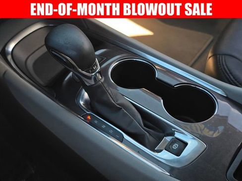 Used 2022 Chevrolet Malibu LT FWD image 27