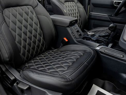 Used 2025 Ford Bronco Big Bend image 32