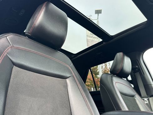 Used 2022 Ford Explorer ST-Line w/ Class IV Trailer Tow Package image 14