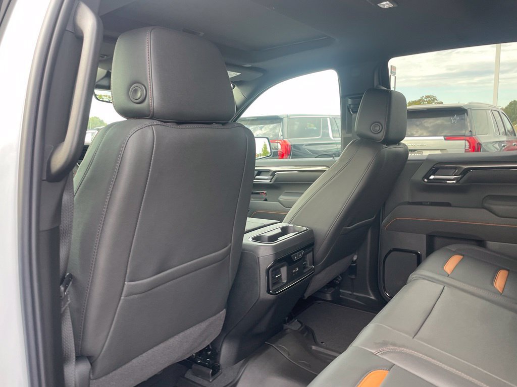 New 2026 GMC Sierra 1500 AT4 w/ AT4 Premium Package AWD/4WD image 24