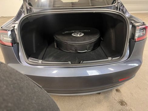 Used 2023 Tesla Model 3 Performance image 16