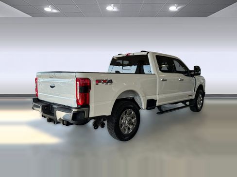 Certified 2025 Ford F250 Lariat w/ Lariat Ultimate Package AWD/4WD image 9