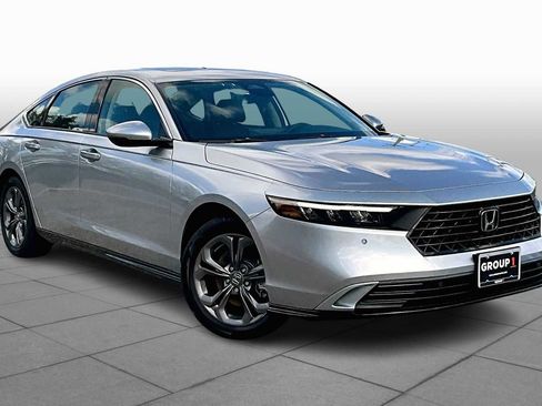 Used 2025 Honda Accord EX-L image 2