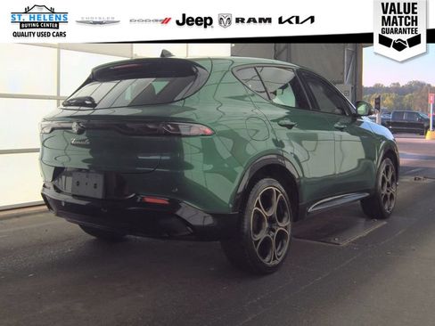 Used 2025 Alfa Romeo Tonale AWD/4WD image 14