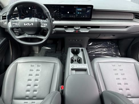 Certified 2024 Kia EV9 Wind AWD/4WD image 14