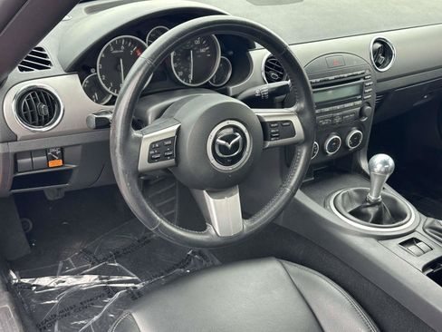 Used 2009 MAZDA MX-5 Miata Sport w/ Convenience Pkg RWD image 11