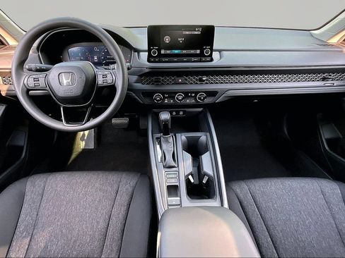 Used 2025 Honda Accord LX image 8