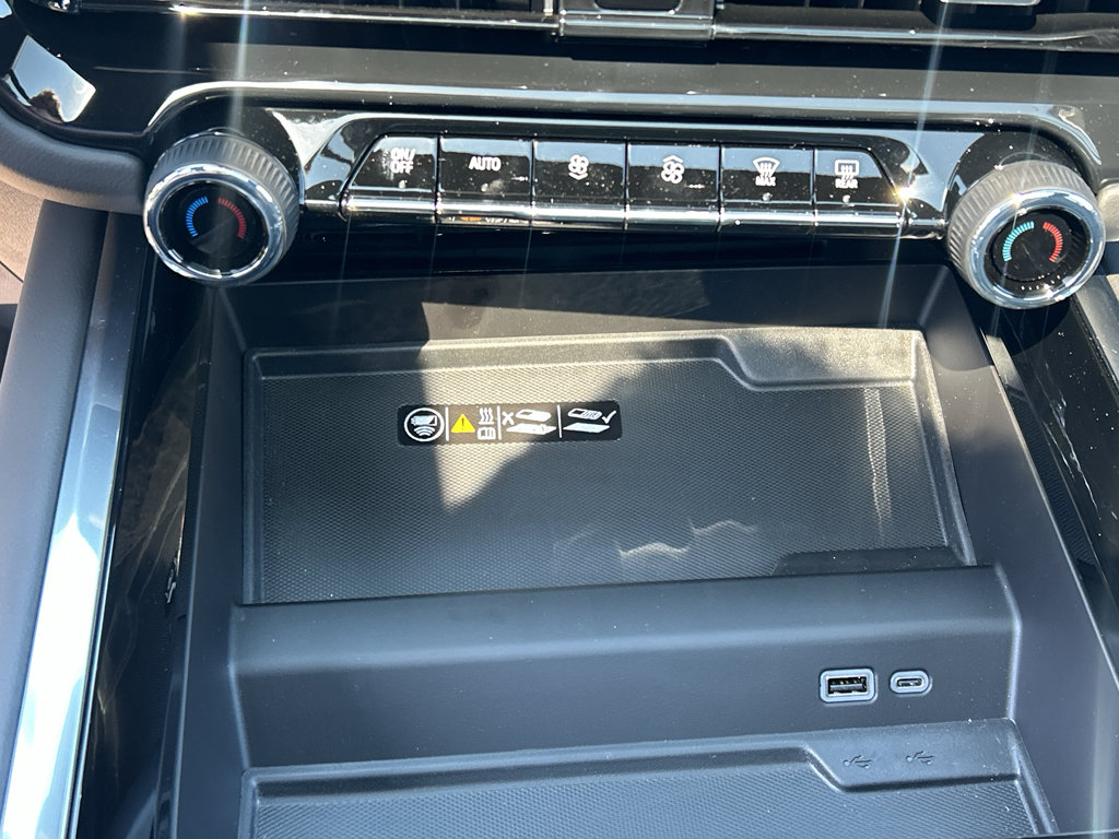 New 2026 Chevrolet Tahoe High Country AWD/4WD image 21