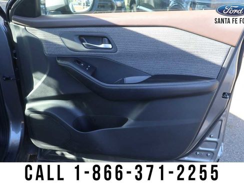 Used 2023 Nissan Rogue SV AWD/4WD image 25