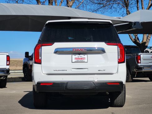 Used 2022 GMC Yukon SLT w/ SLT Luxury Package AWD/4WD image 6