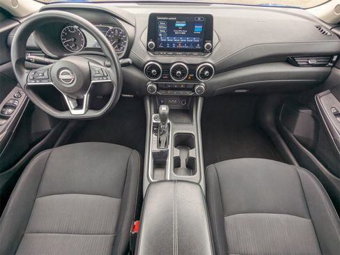 Used 2024 Nissan Sentra SV image 15