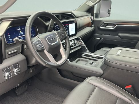 Used 2024 GMC Sierra 2500 Denali w/ Denali Reserve Package AWD/4WD image 14