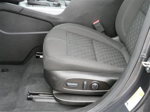 Used 2022 Chevrolet Blazer LT image 14