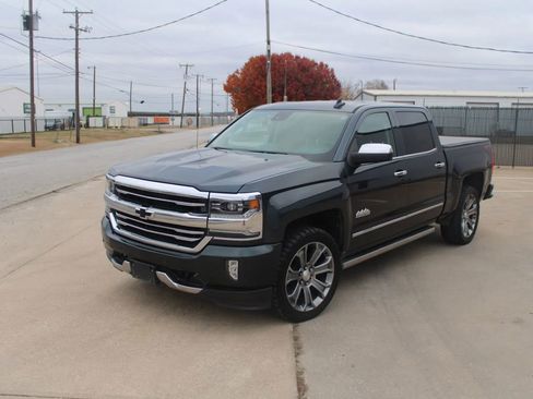 Used 2018 Chevrolet Silverado 1500 High Country image 1