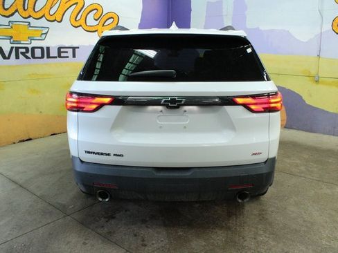 Used 2022 Chevrolet Traverse RS image 7