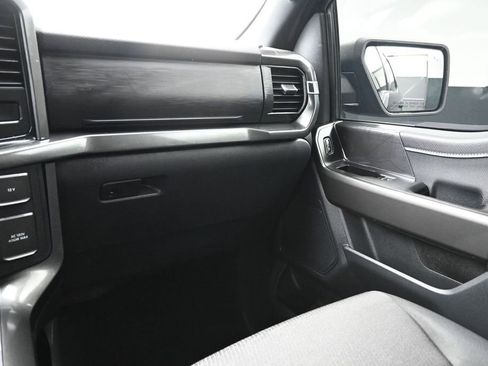 Used 2022 Ford F150 XLT w/ Equipment Group 302A High RWD image 14