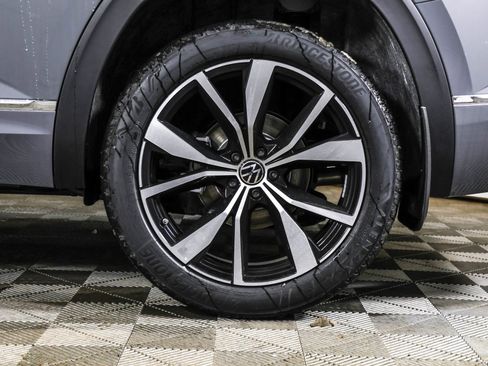 New 2026 Volkswagen Atlas SEL Premium R-Line AWD/4WD image 18