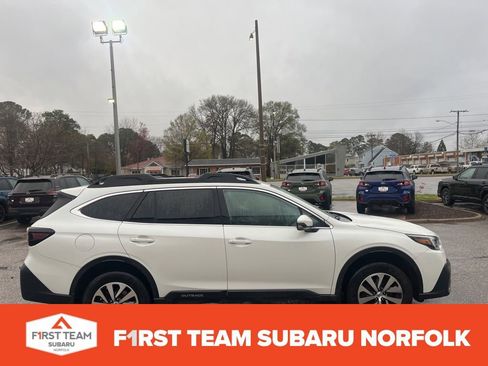 Used 2021 Subaru Outback Premium image 3