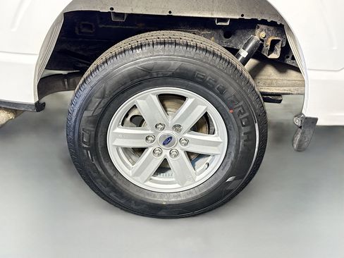 Used 2022 Ford F150 XLT image 31