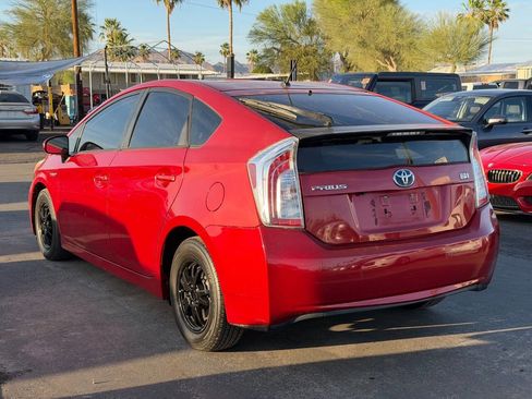 Used 2015 Toyota Prius Two FWD image 7