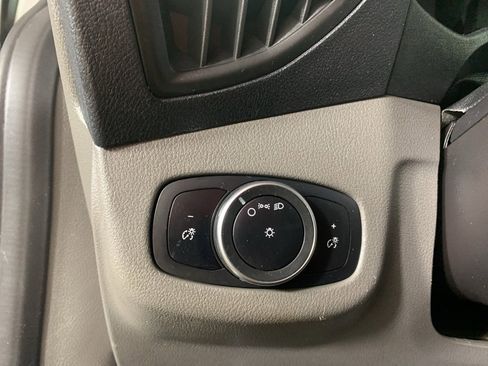 Used 2019 Ford Transit Connect XL image 17