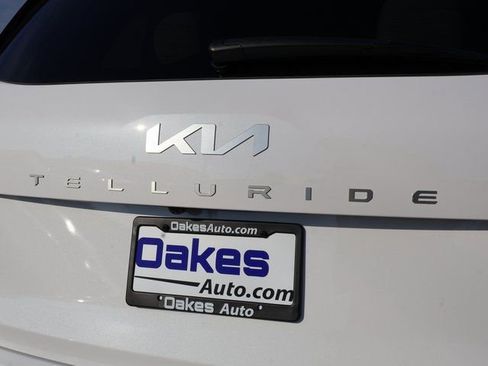 New 2025 Kia Telluride S image 15