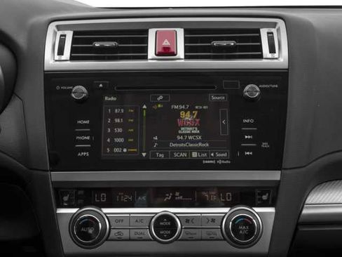 Used 2017 Subaru Legacy 2.5i Premium w/ Moonroof Package image 10