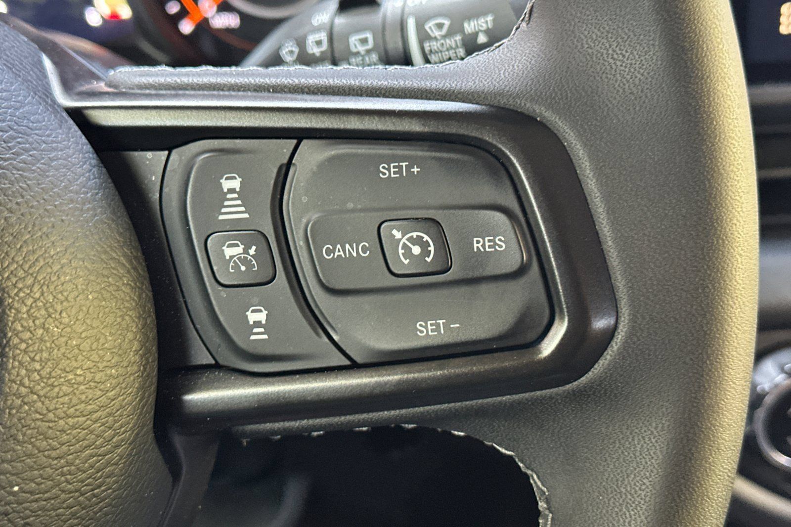 Used 2025 Jeep Wrangler Unlimited Rubicon AWD/4WD image 32