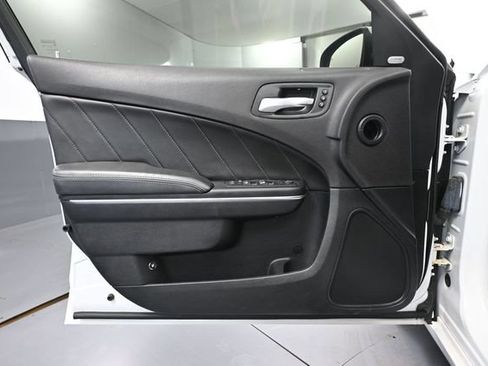 Used 2016 Dodge Charger R/T RWD image 22