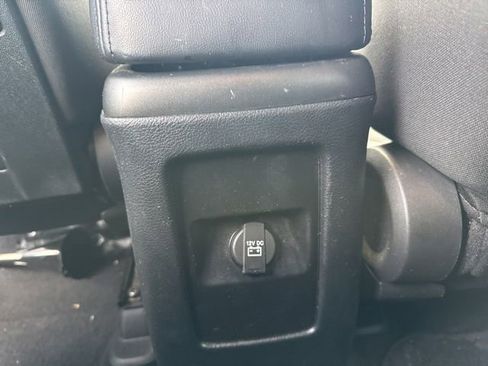 Used 2020 Dodge Journey SE w/ SE Popular Equipment Group image 18