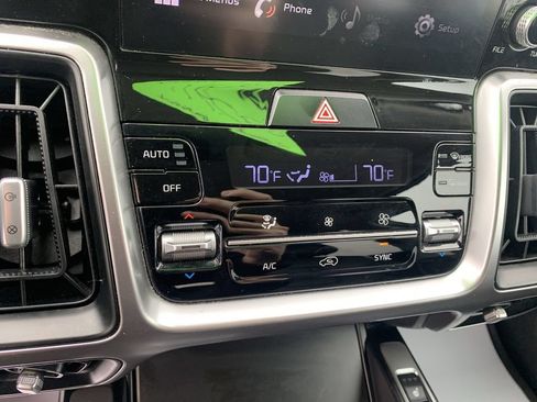 Used 2021 Kia Sorento S AWD/4WD image 11