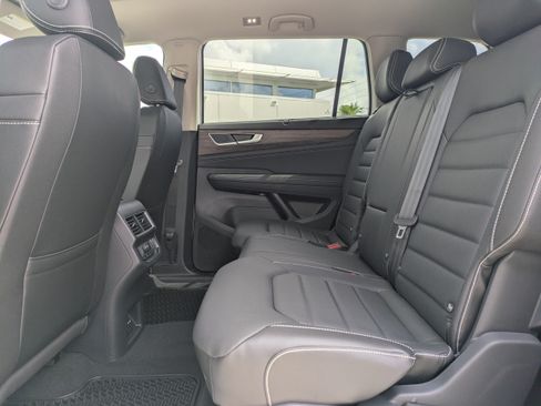 New 2026 Volkswagen Atlas SEL AWD/4WD image 16