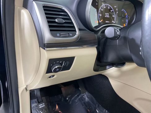 Used 2021 Jeep Grand Cherokee Limited w/ Trailer Tow Group IV image 13