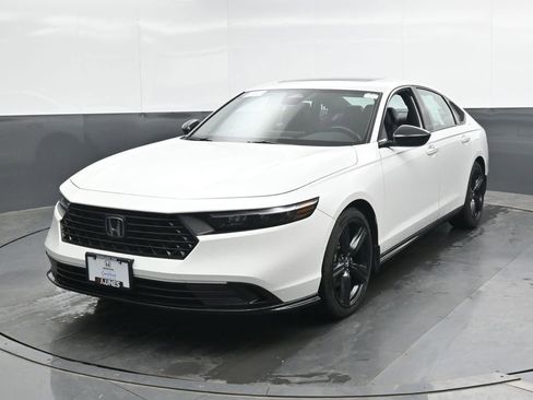 Used 2024 Honda Accord Sport image 5