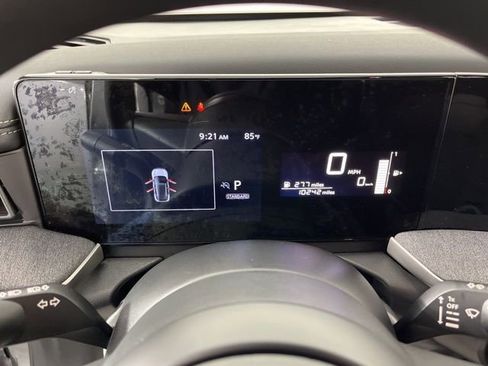 Certified 2025 Nissan Kicks SV FWD image 24