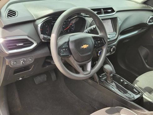 Used 2023 Chevrolet TrailBlazer LT FWD image 21