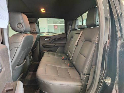 Used 2025 GMC Canyon Elevation w/ Convenience Package AWD/4WD image 9