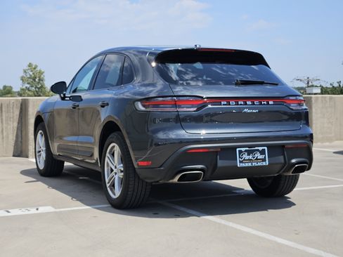 Certified 2026 Porsche Macan AWD/4WD image 3
