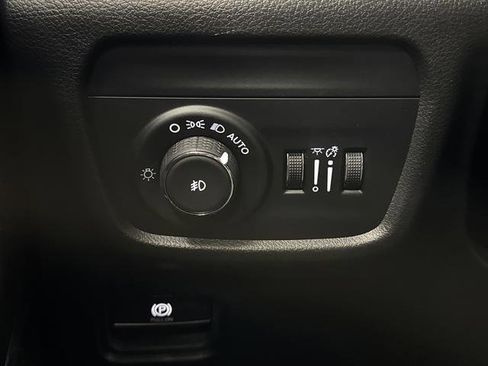 Used 2024 Jeep Grand Cherokee L Summit w/ Advanced Protech Group IV image 26