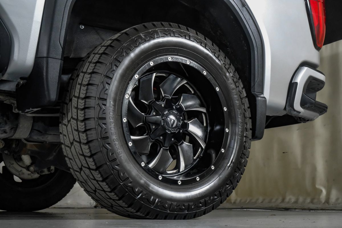 Used 2021 GMC Sierra 2500 Denali w/ Denali Ultimate Package AWD/4WD image 55