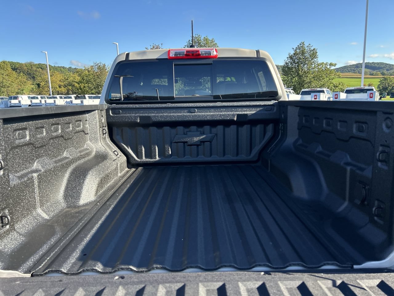 New 2026 Chevrolet Colorado ZR2 w/ Technology Package AWD/4WD image 9