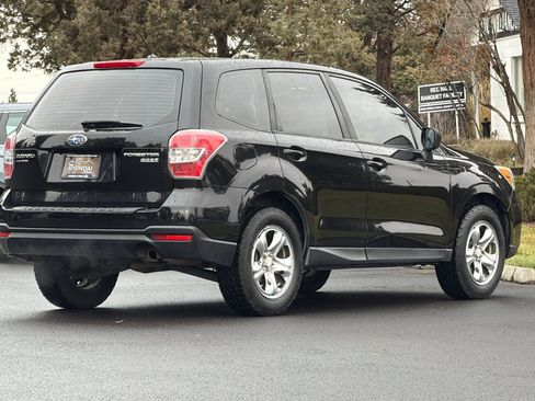 Used 2015 Subaru Forester 2.5i image 4