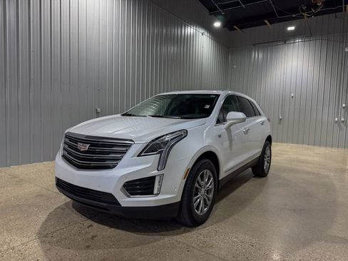 Used 2019 Cadillac XT5 Premium Luxury w/ Driver Assist Package AWD/4WD image 1