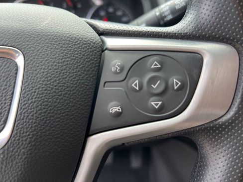 Used 2024 GMC Terrain SLE image 14
